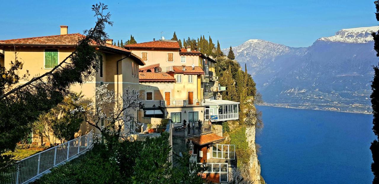 La Quiete 30 Lake View Apartment By Gardadomusmea Tremosine 외부 사진